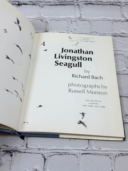 Jonathan Livingston Seagull: A Story