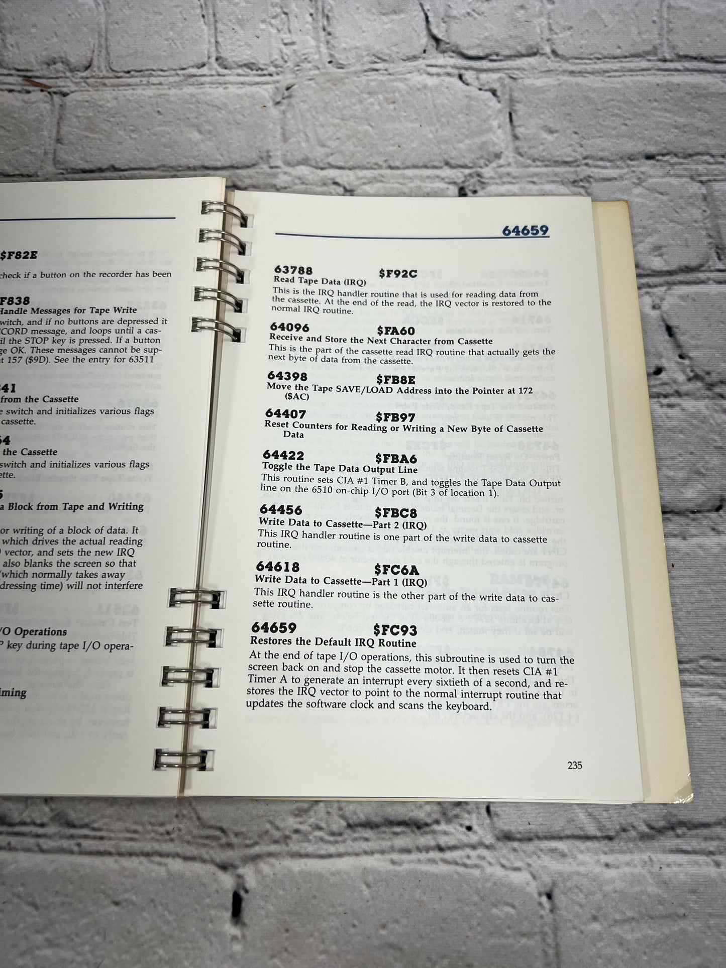 Mapping the Commodore 64. Book/Manual By Sheldon Leemon [2nd Print · 1984]