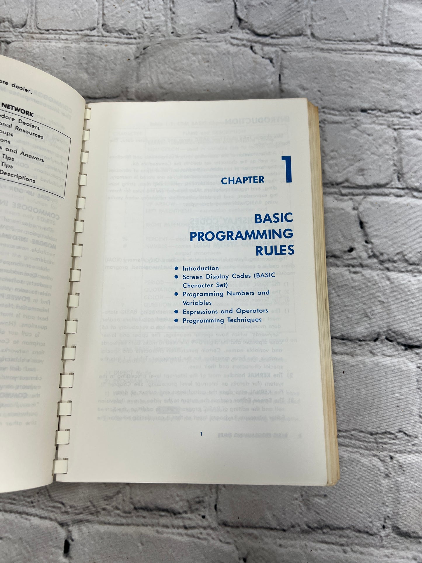 Commodore 64 Programmers Reference Guide [1st Ed. · 1984]