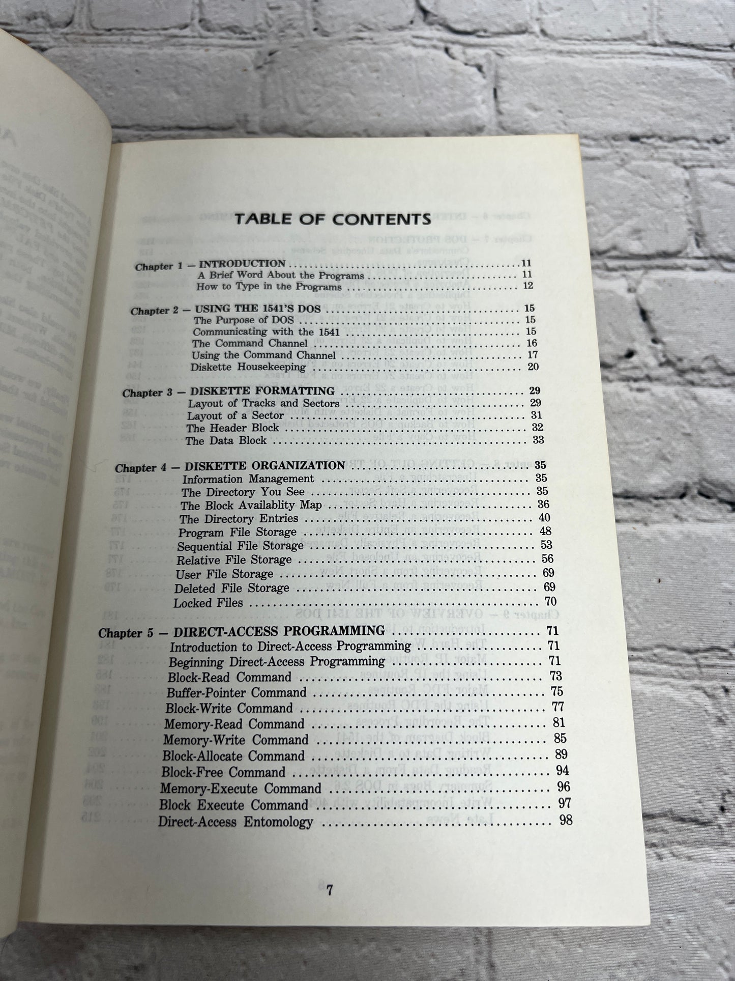 Inside Commodore DOS Complete Guide 1541 Disk Operating System [2nd Print · 1985]