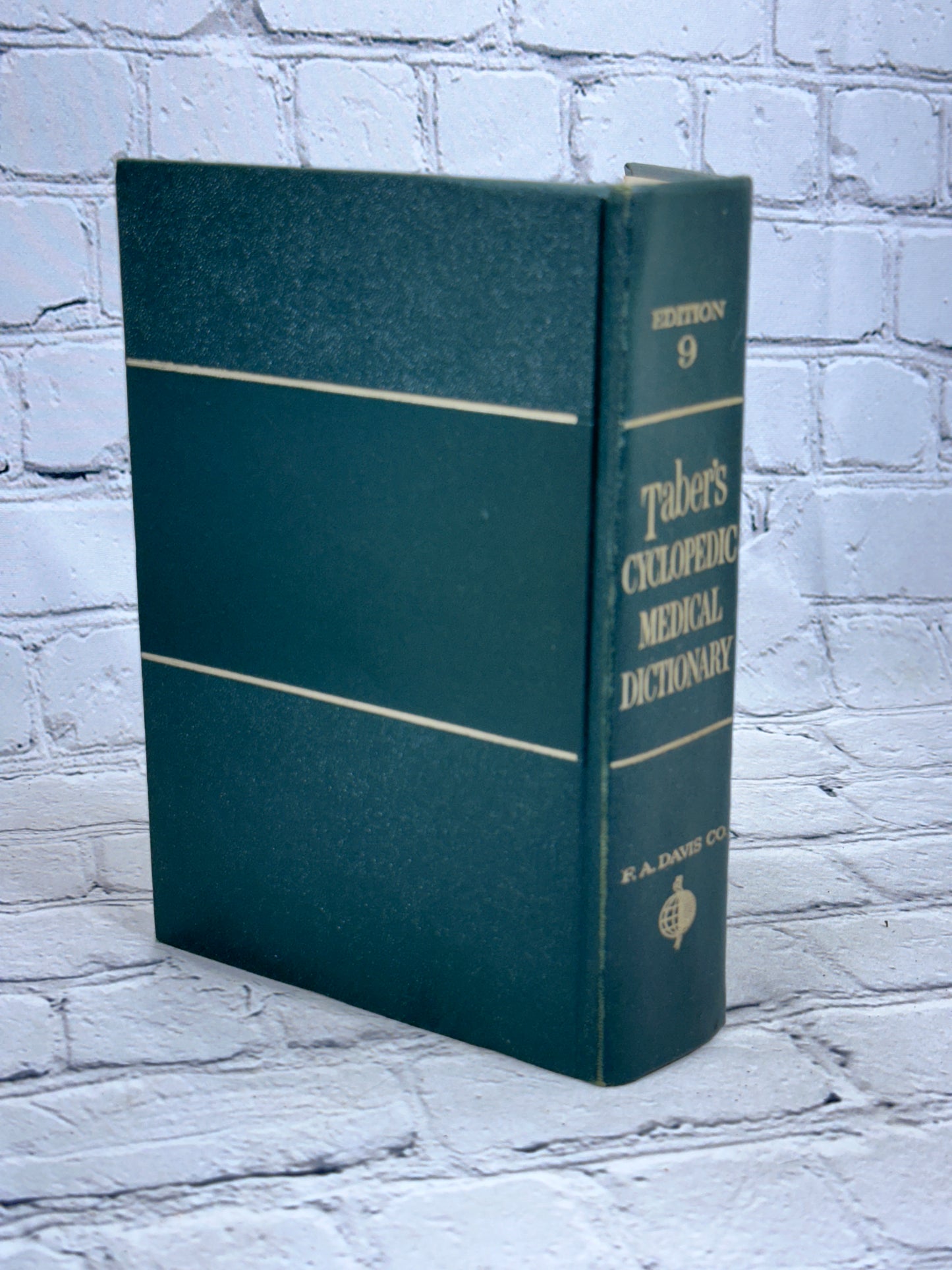 Taber's Cyclopedia Medical Dictionary By Clarence Taber [9th Ed · 1962]