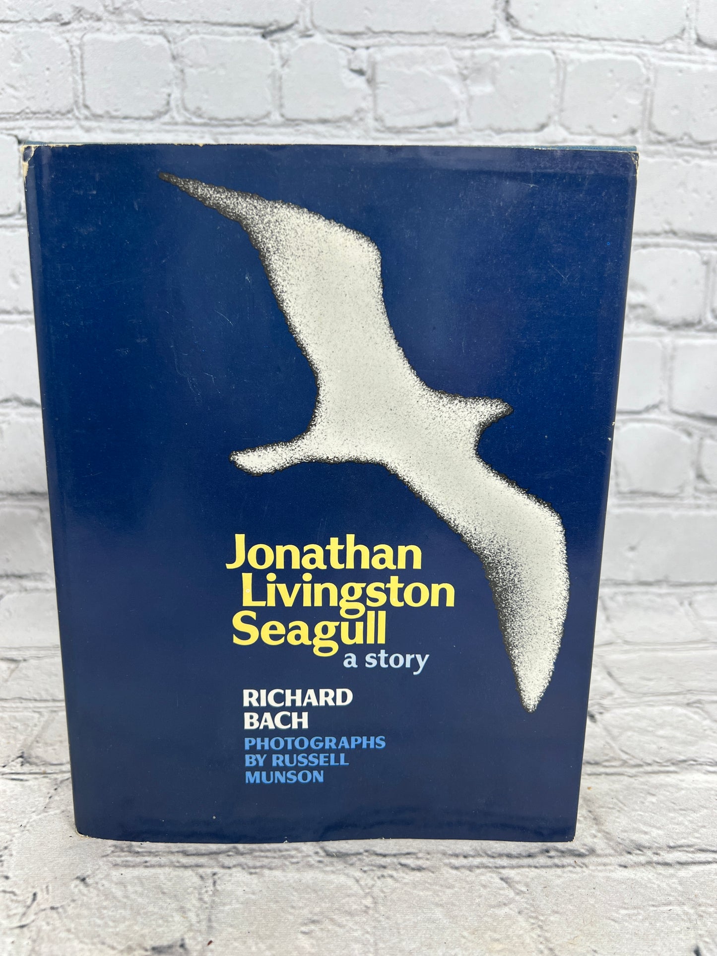 Jonathan Livingston Seagull By Richard Bach [1970]