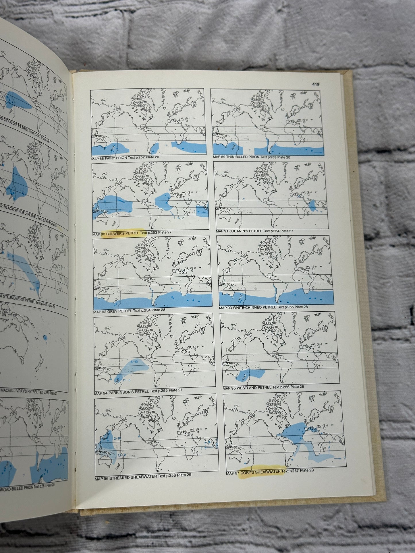 Seabirds An Identification Guide by Peter Harrison  [SIGNED · Revised · 1985]