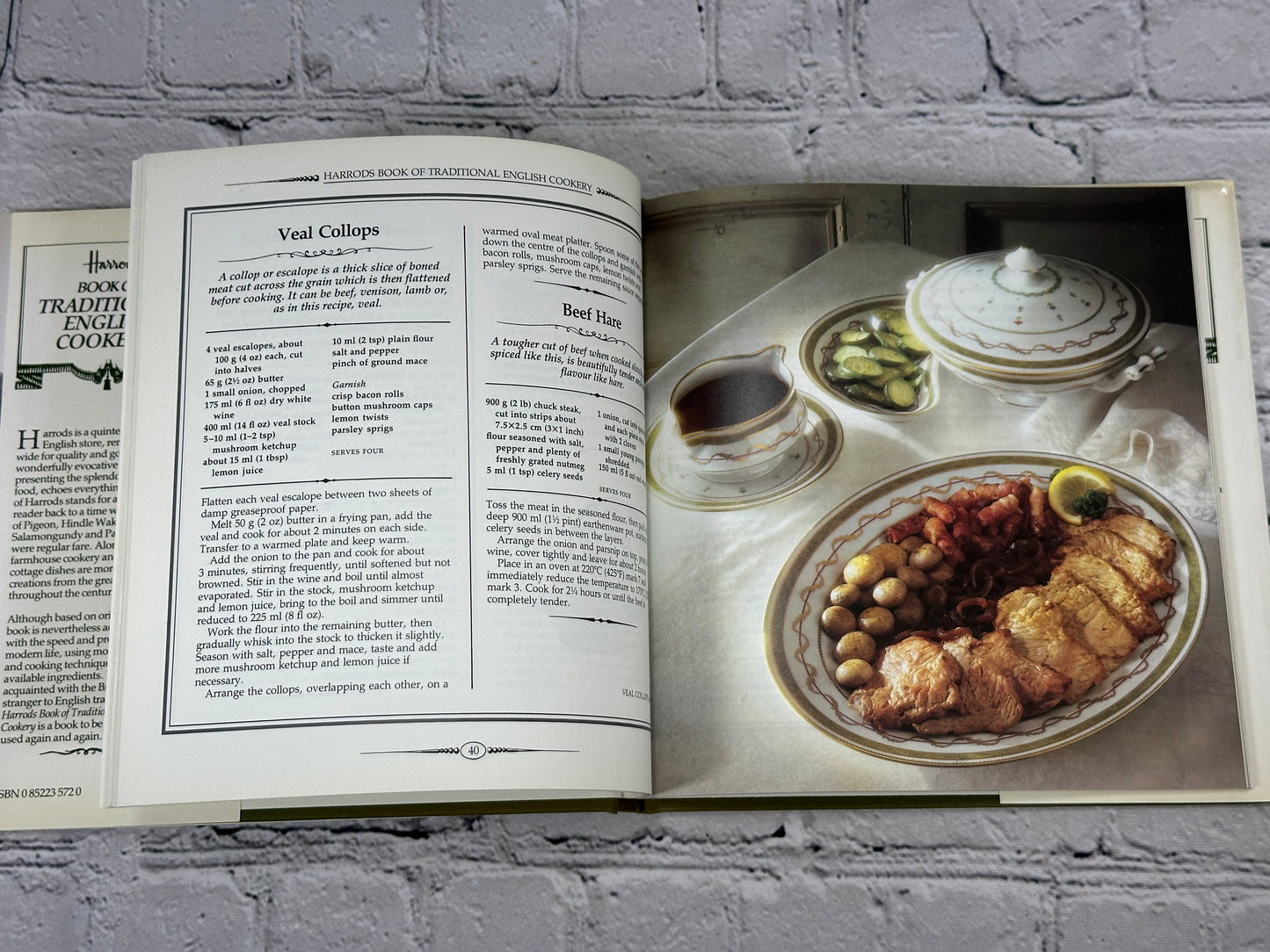 Harrods Book of Traditional English Cookery by Rosamond Richardson [1986]