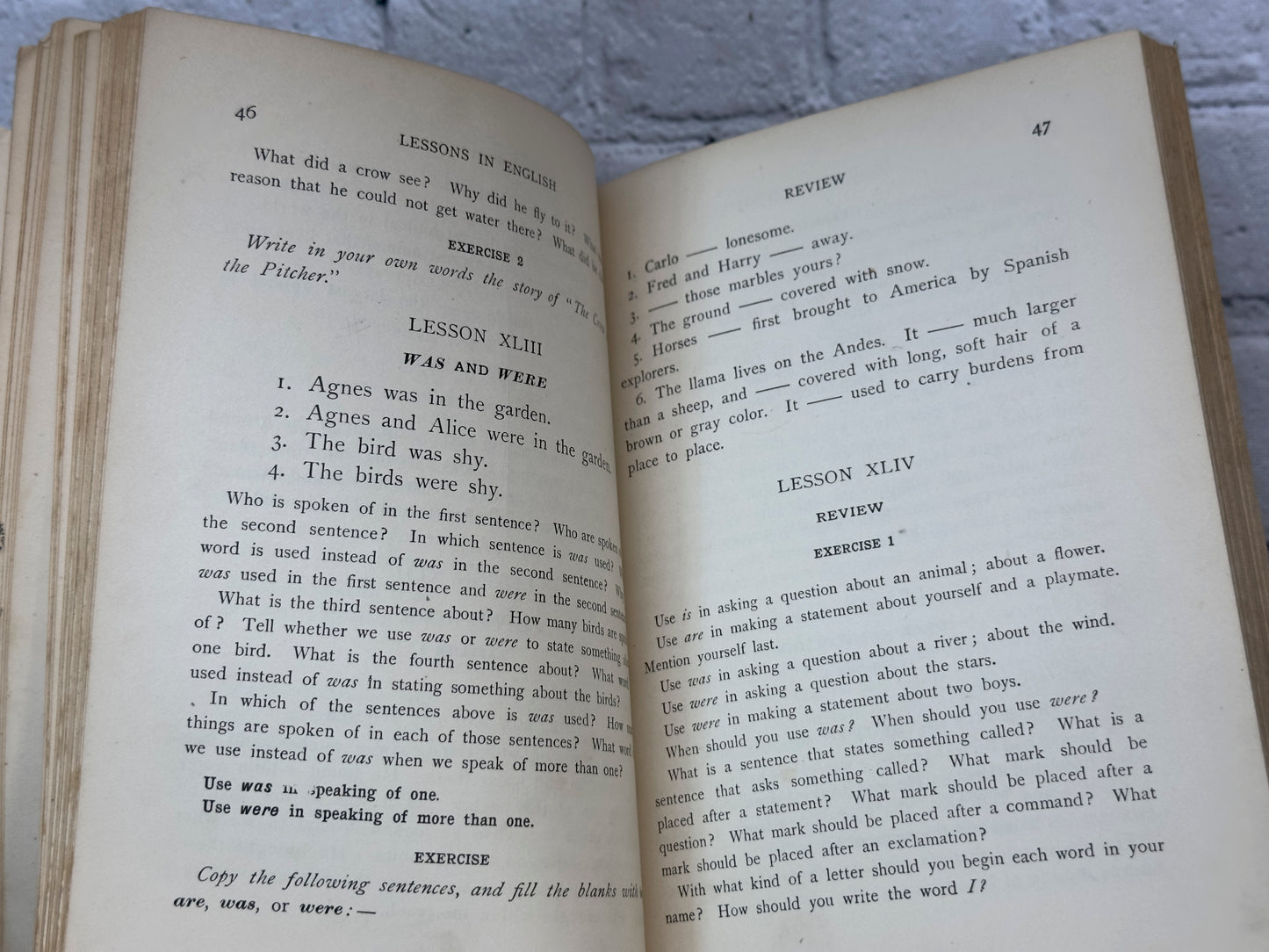 Two Book Course in English Book One by Mary Hyde [1905]