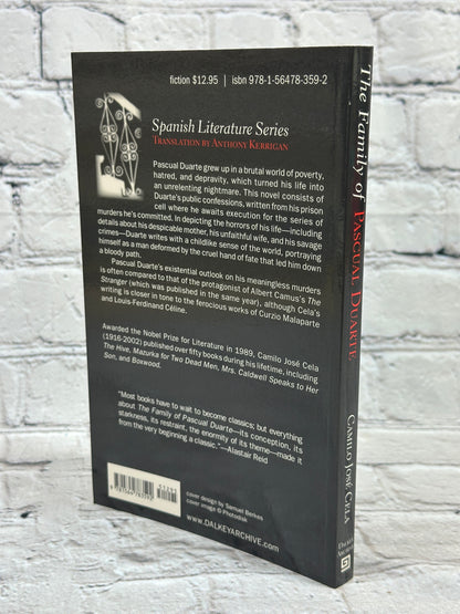 Family of Pascual Duarte (Spanish Literature Series)