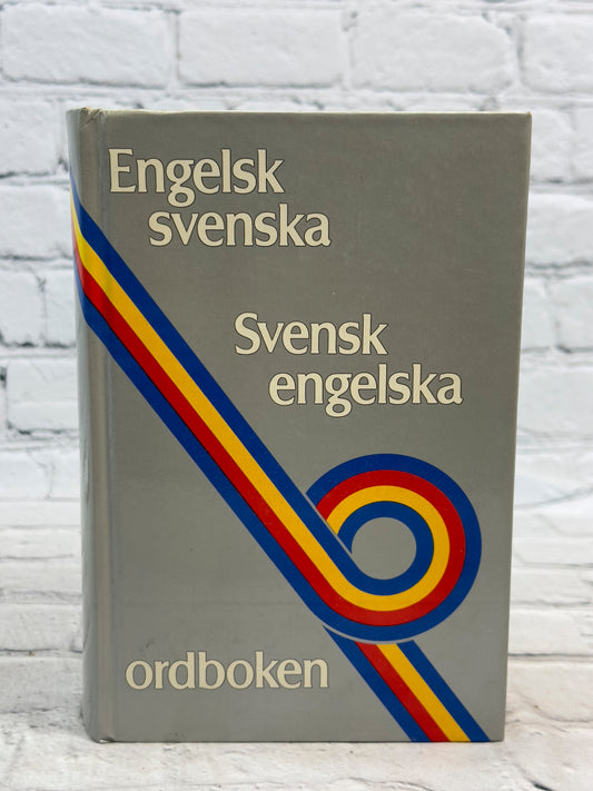 Engelsk-svenska Svensk-engelska Ordboken [1983 · English-Sweedish Dictionary]