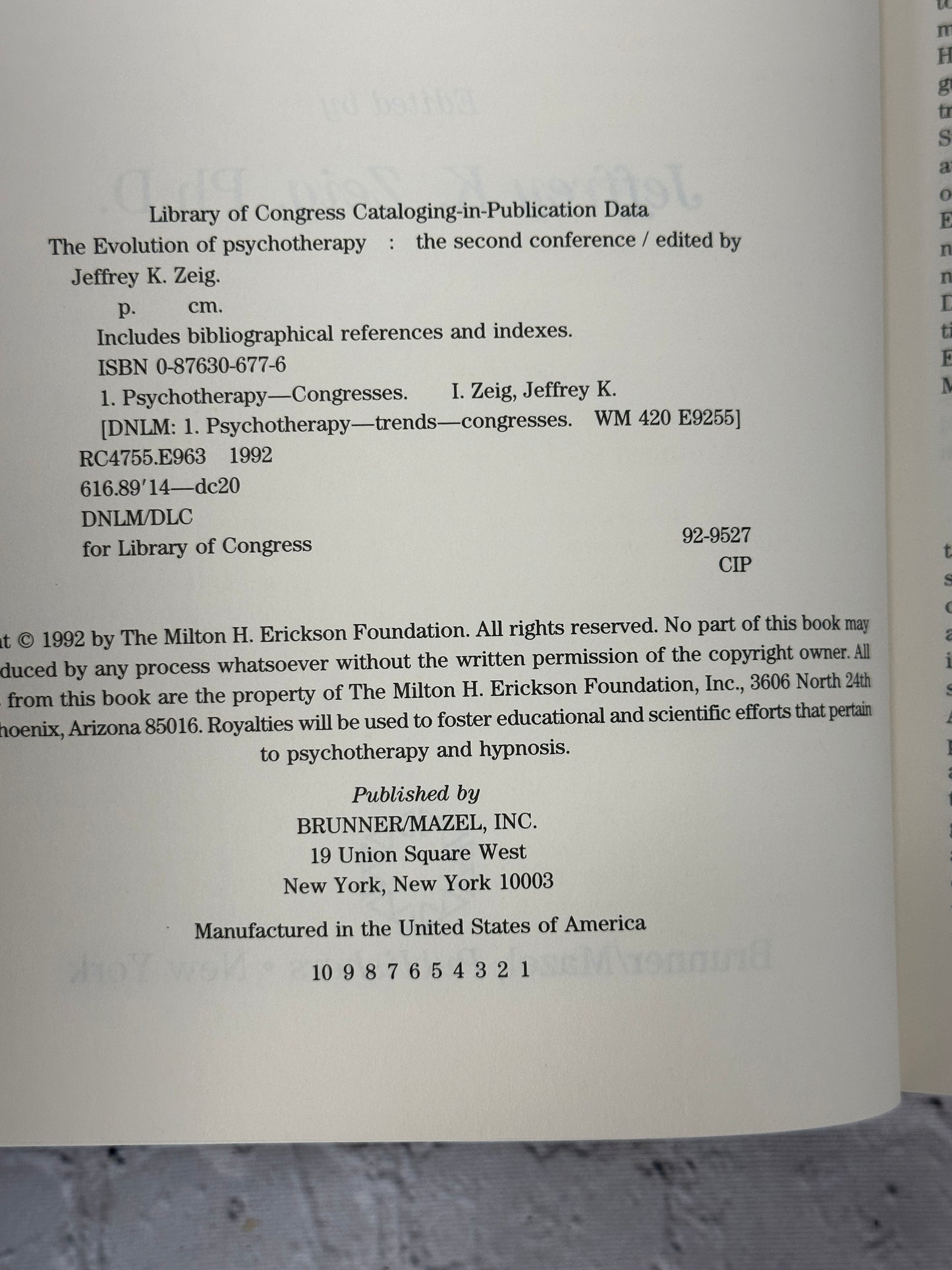 The Evolution of Psychotherapy: the Second Conference By Zeig, Jeffrey [1992]