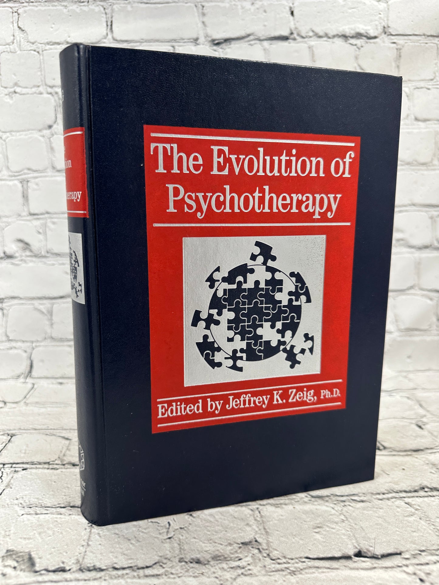 The Evolution of Psychotherapy: The First Conference By Jeffrey Zeig [1987]