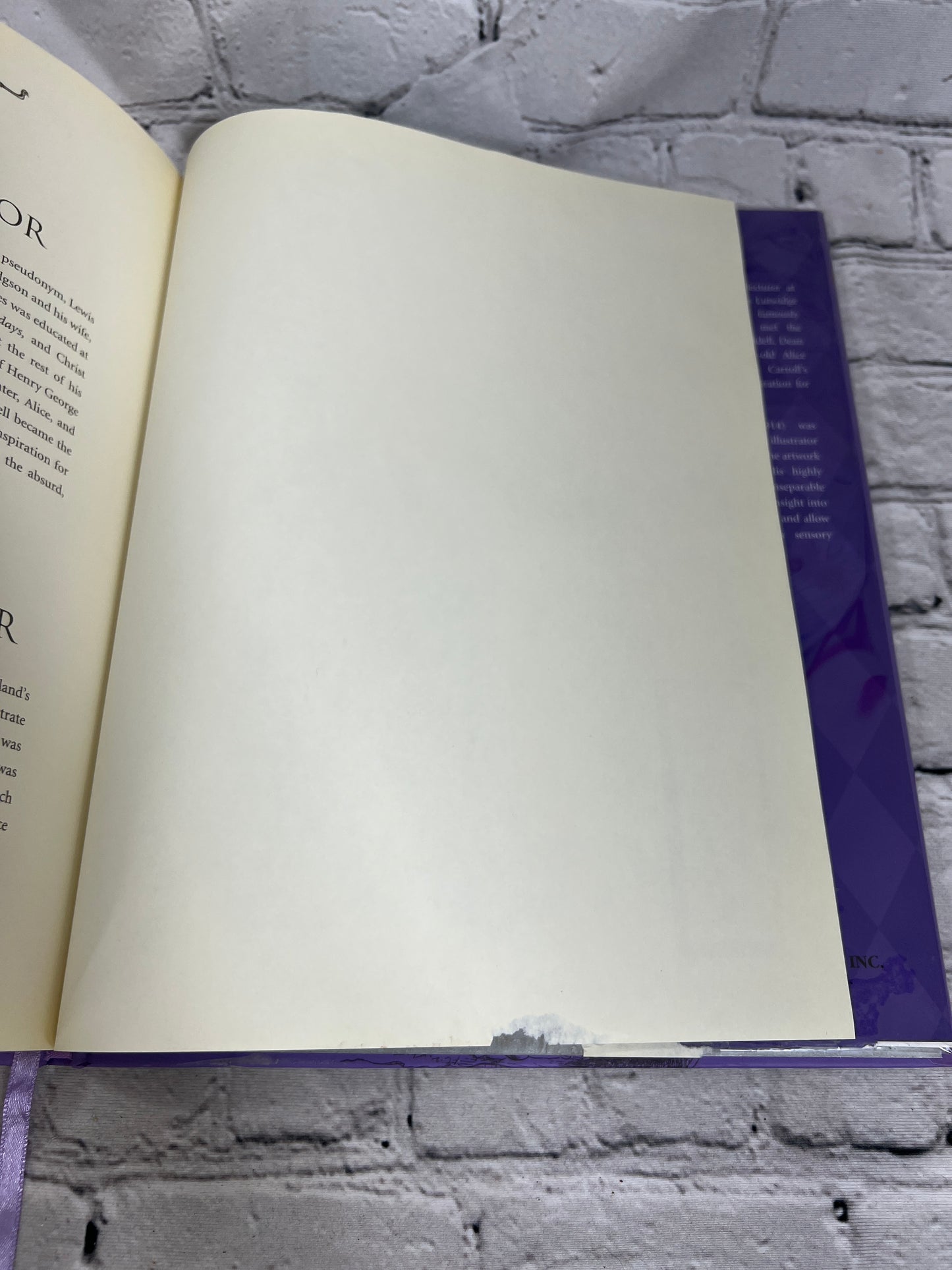 Alice Through the Looking Glass [Chartwell Books · 2009]