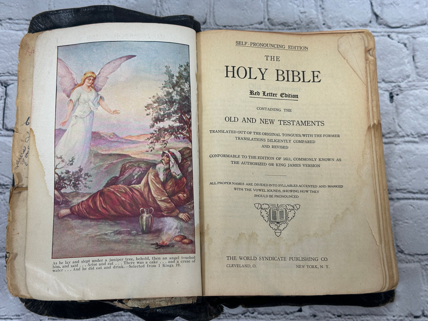 Holy Bible Family Worship Edition [KJV · Nashville Bible House · 1962]