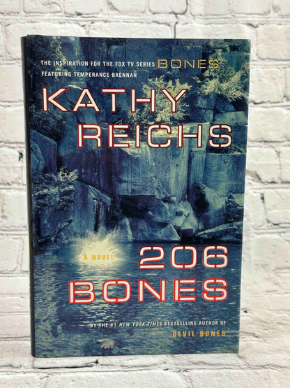 206 Bones (Temperance Brennan Series, Book 1)