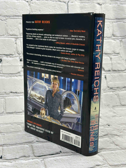 206 Bones (Temperance Brennan Series, Book 1)