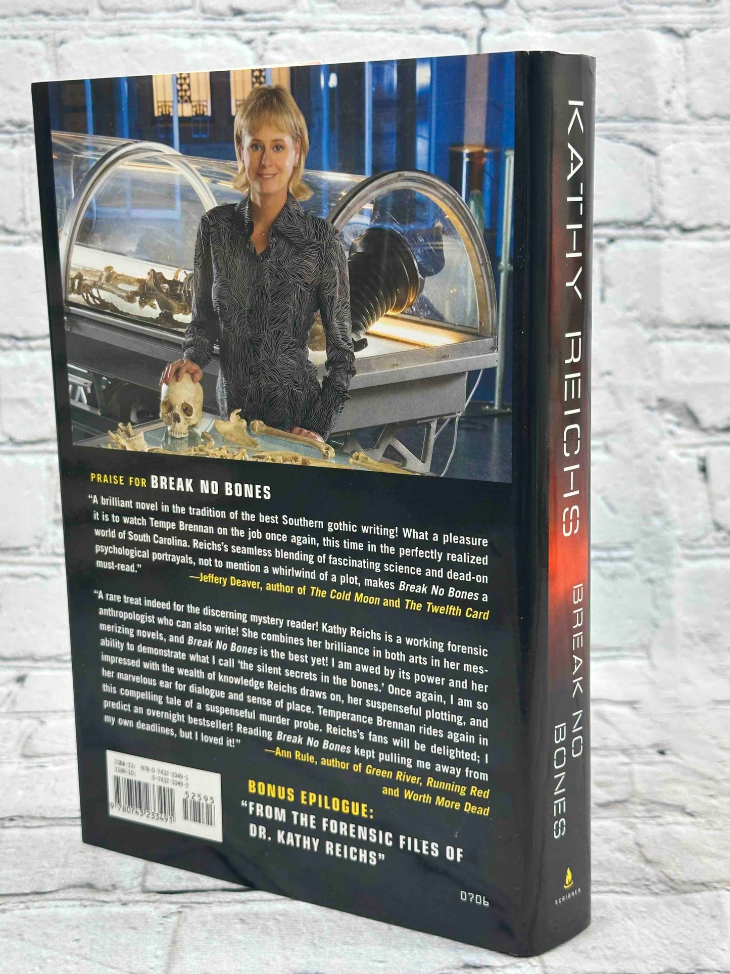 Break No Bones: A Novel (Temperance Brennan Novels)