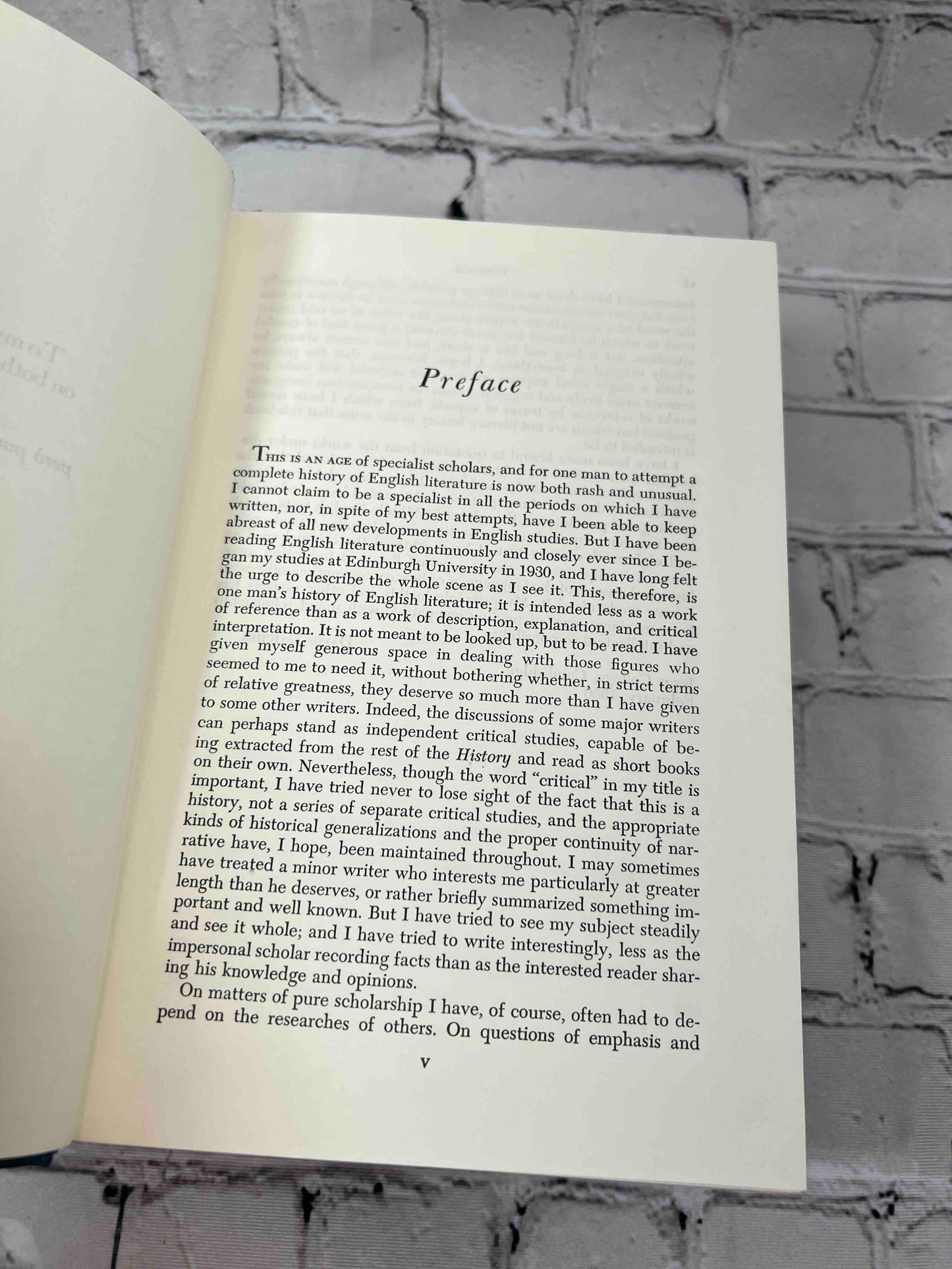 A Critical History of English Literature (2-Volume Set)