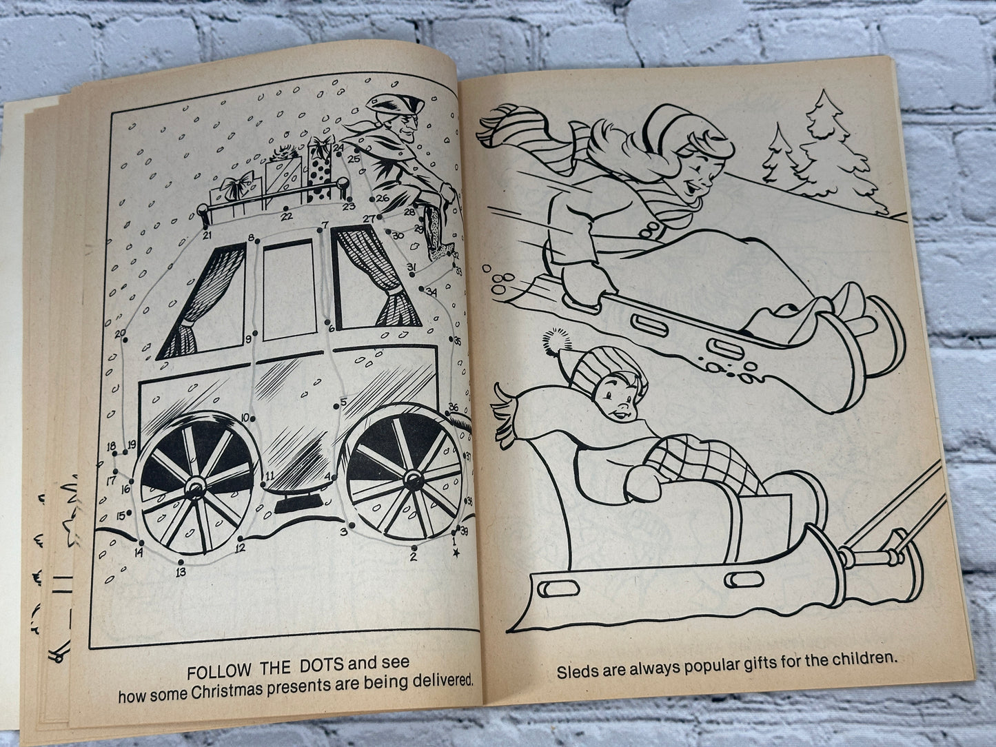 Christmas Coloring Book 426-5 [Waldman Publishing · 1981]