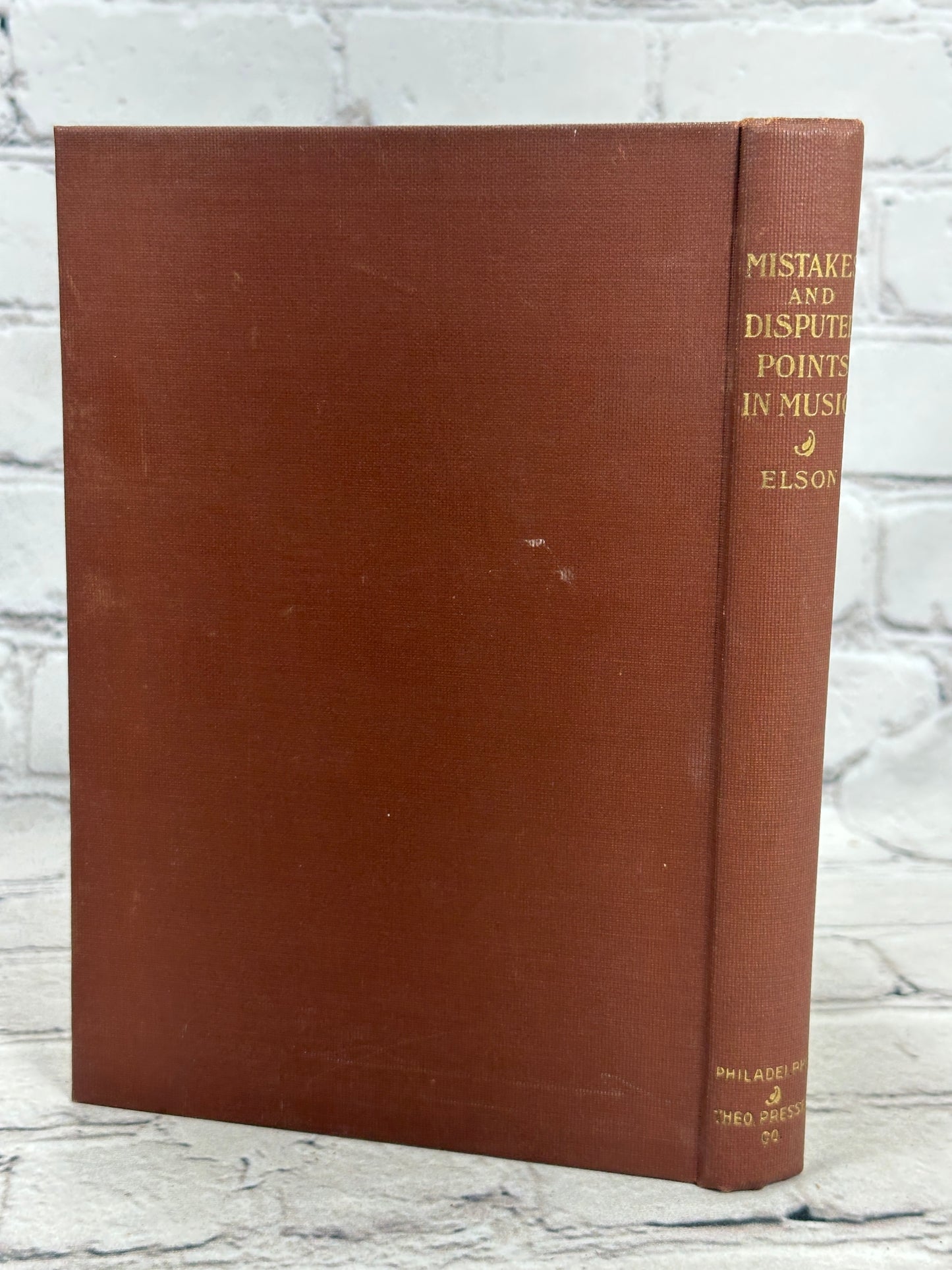 Mistakes and Disputed Points in Music and Music Teaching by Louis Elson [1910]