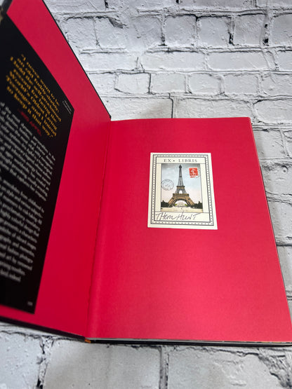 Iris Apfel: Accidental Icon – An Entertaining and Inspiring Collection of Style, Wit, and Lavishly Illustrated Fashion