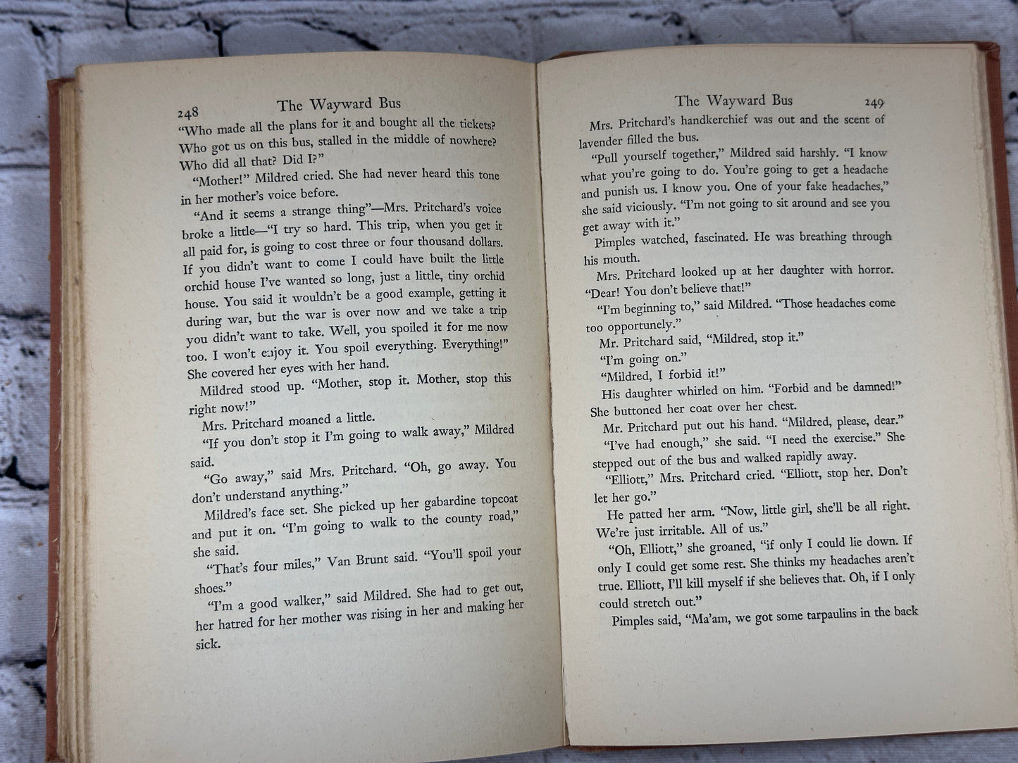 The Wayward Bus by John Steinbeck [Book Club Edition · 1947]