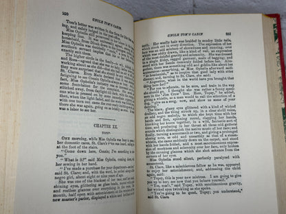 Uncle Tom's Cabin by Harriet Beecher Stowe [Golden Days Series]