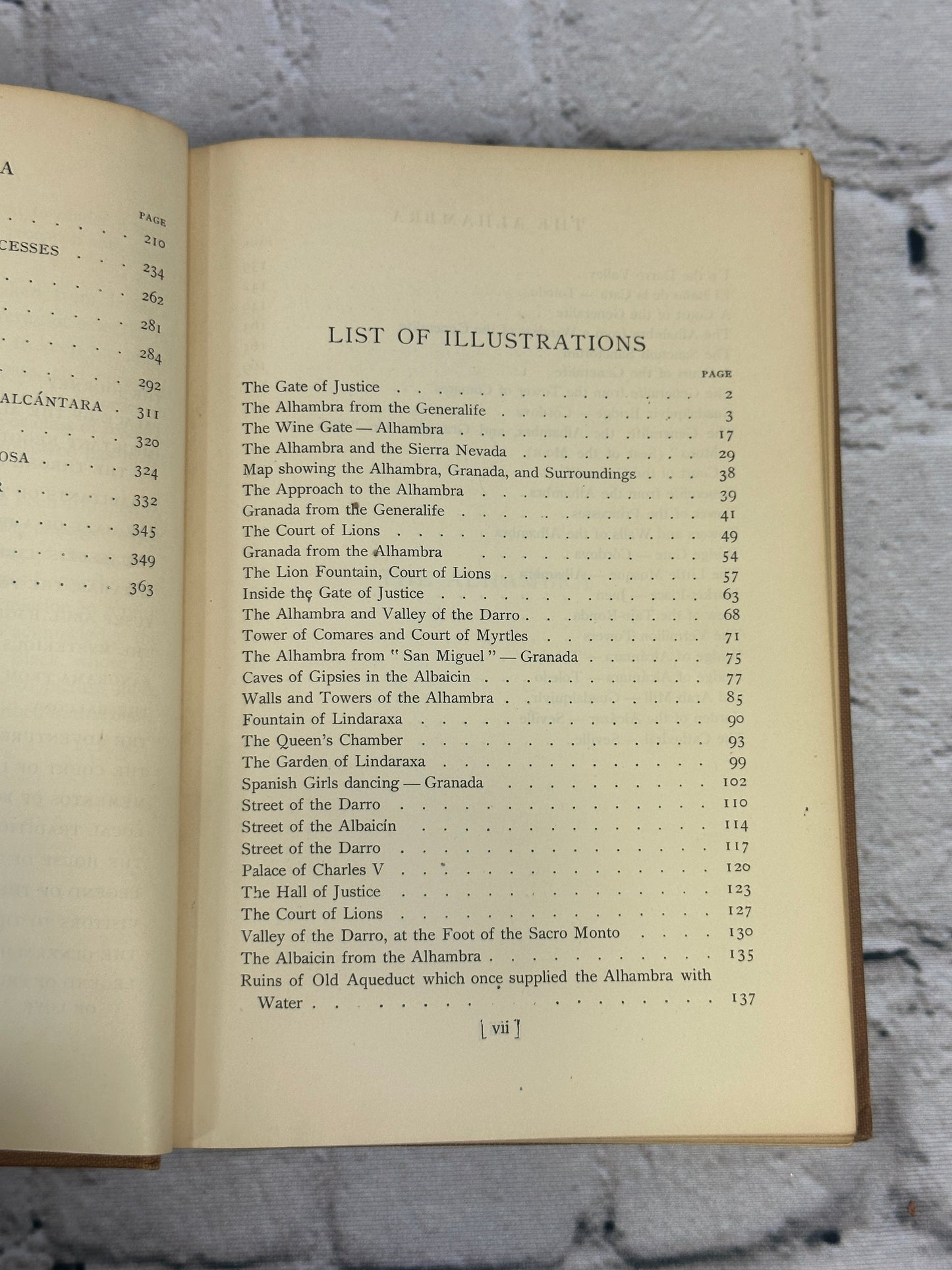 The Alhambra by Washington Irving [1915]