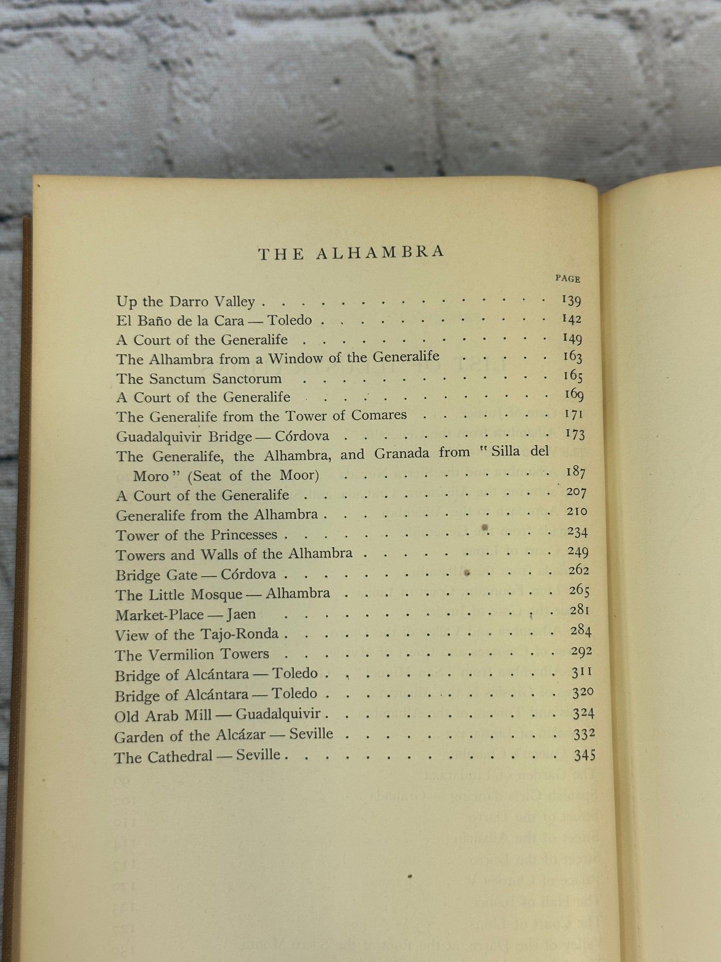 The Alhambra by Washington Irving [1915]