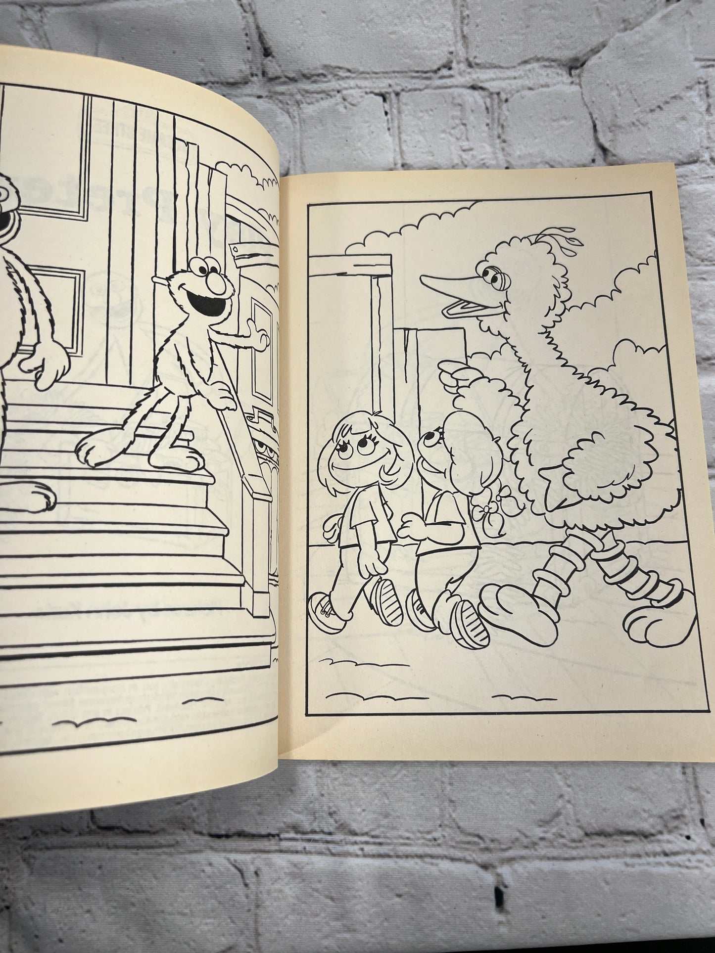 A Deluxe Color/Activity Book Sesame Street Play Pretend [5514-4 · 1991 · Golden]