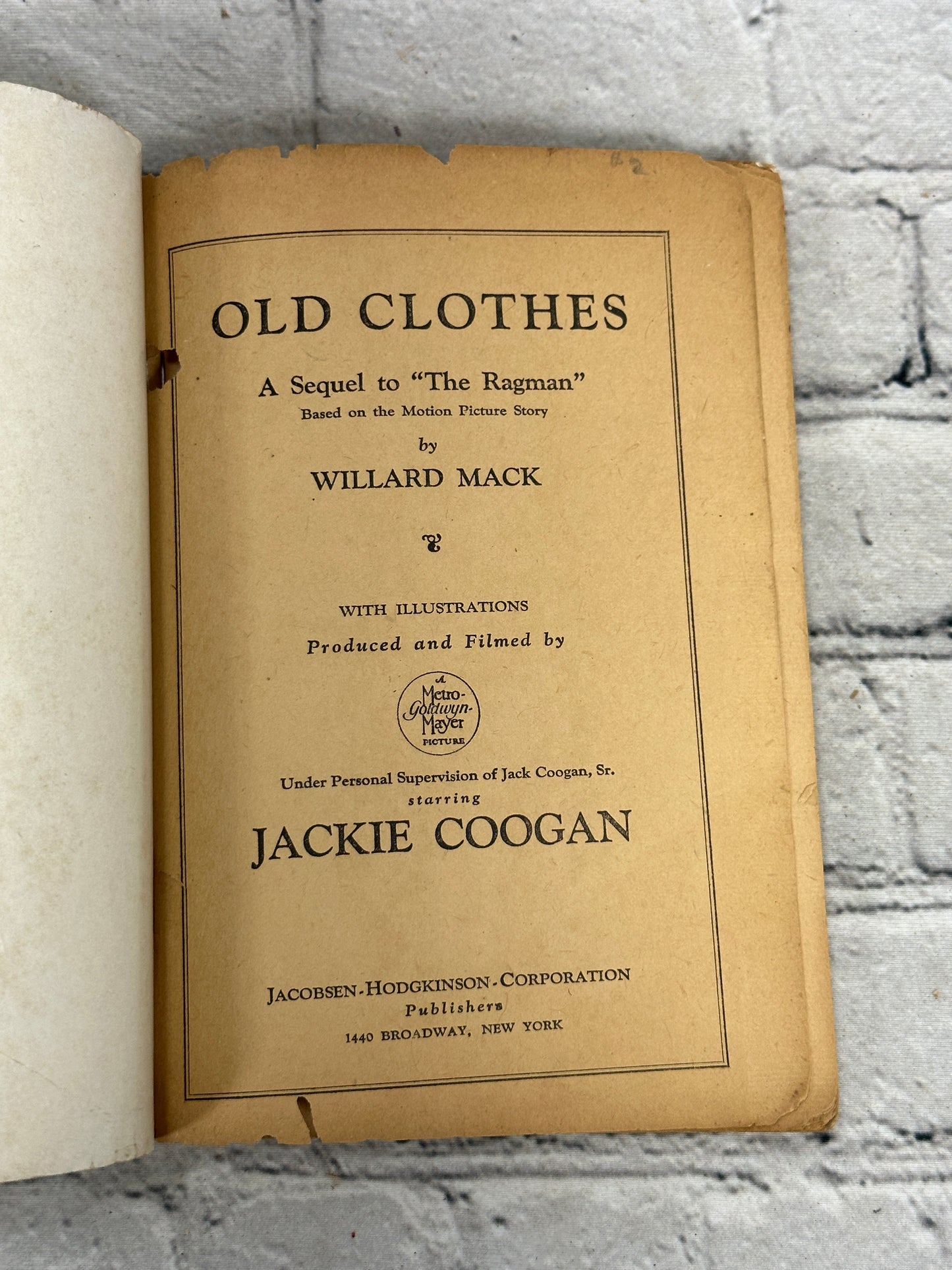 Old Clothes: A Sequel to the Ragman by Willard Mack [1925]