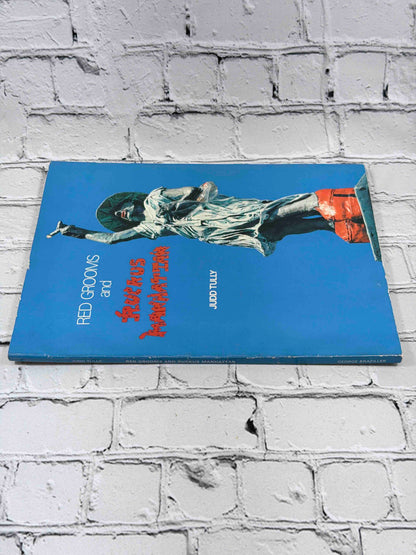 Red Grooms and Ruckus Manhattan by Judd Tully, 1977 George Braziller Trade Paperback - spine