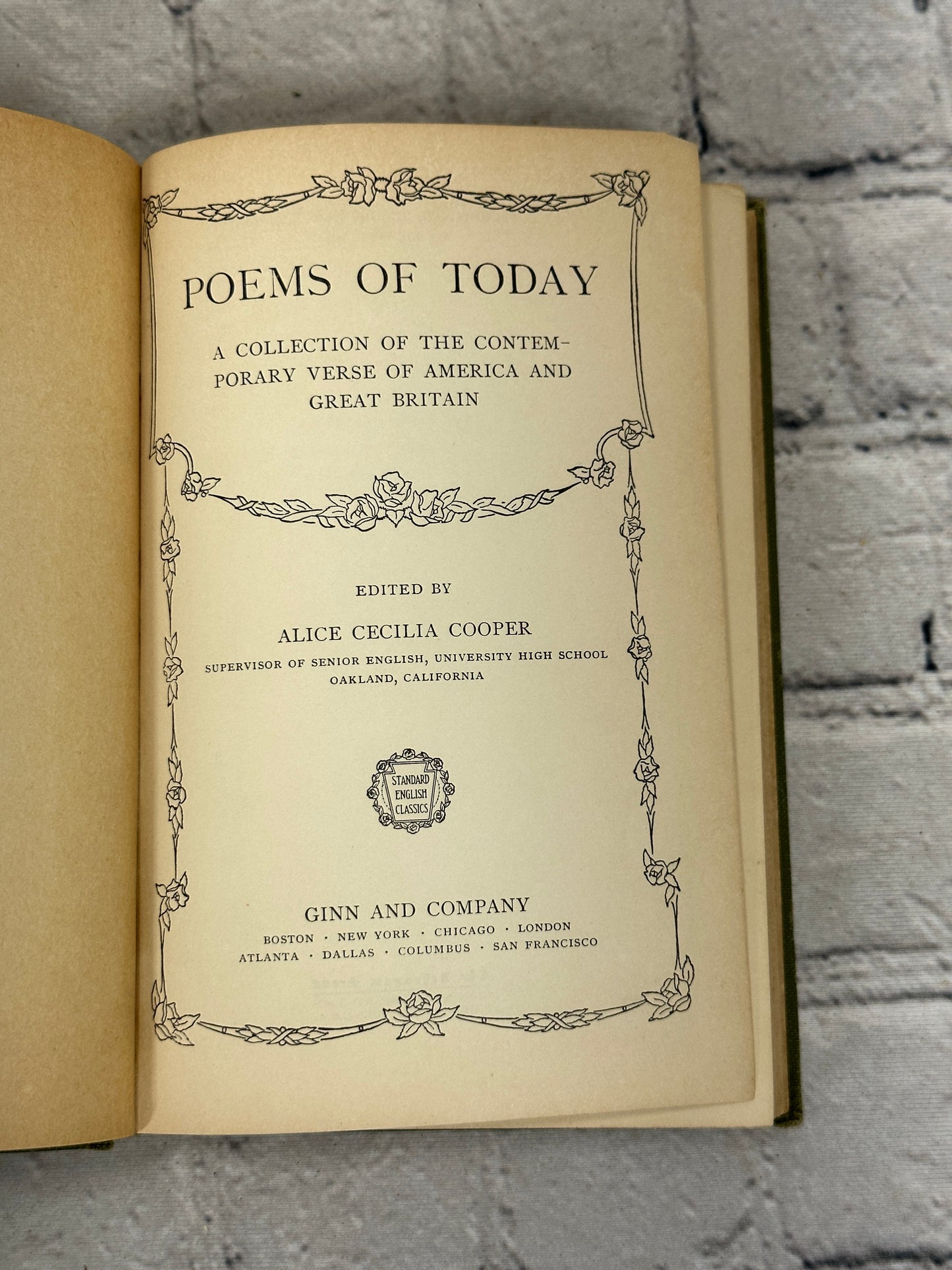 Poems of Today A Collection of the Contemporary Verse of America & Great..[1924]