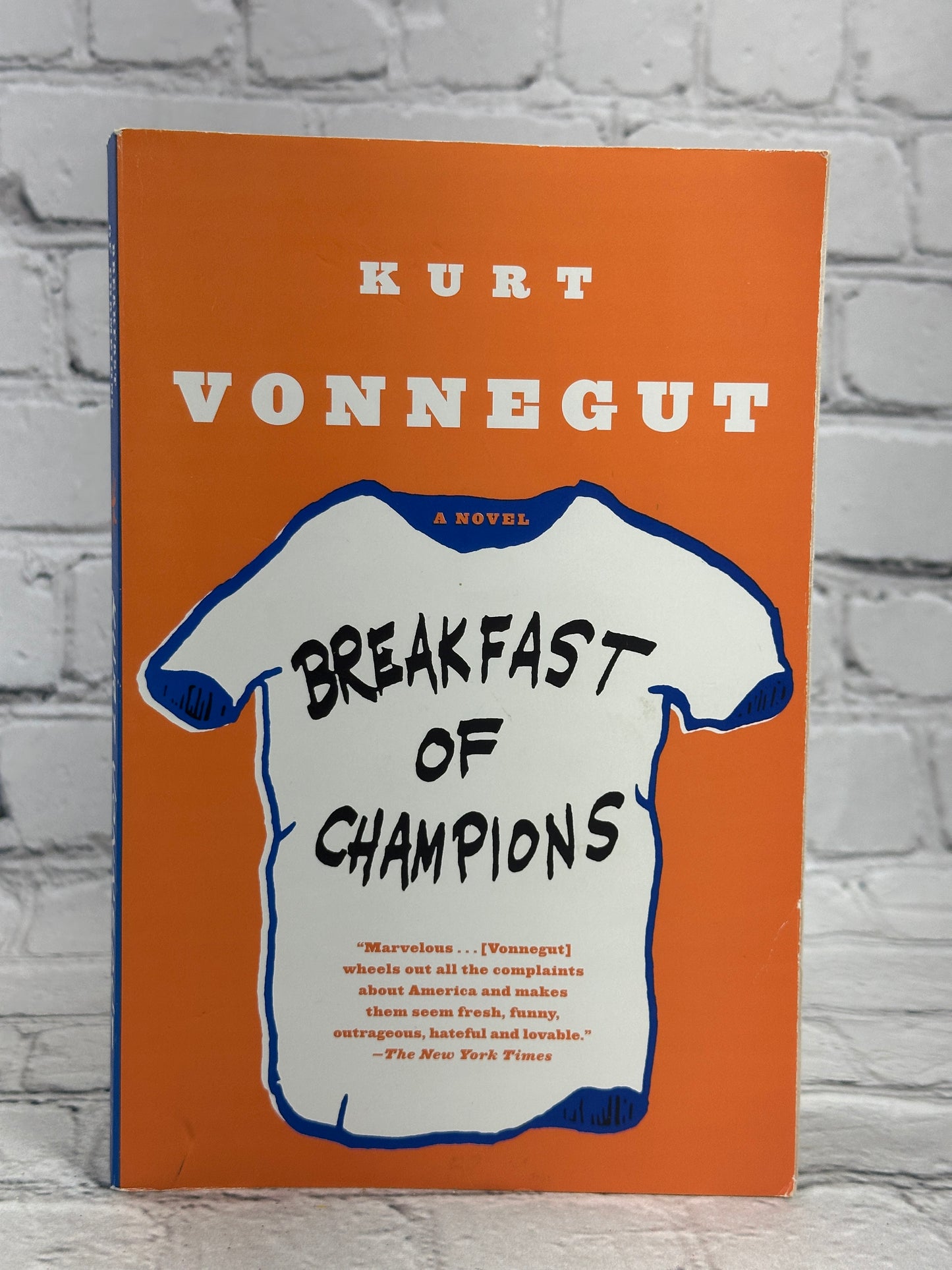 Breakfast of Champions by Kurt Vonnegut [2011]