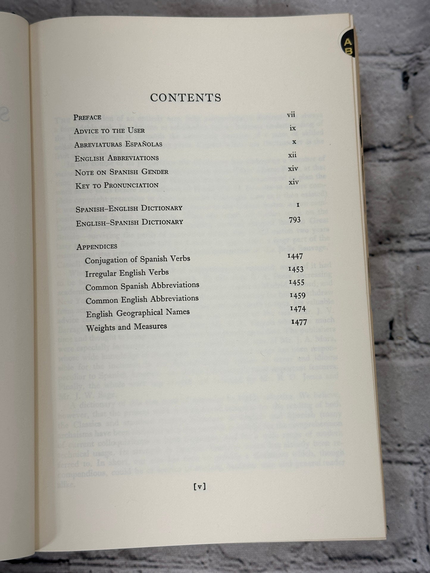 Cassell's Spanish Dictionary Spanish-English English-Spanish [1968]