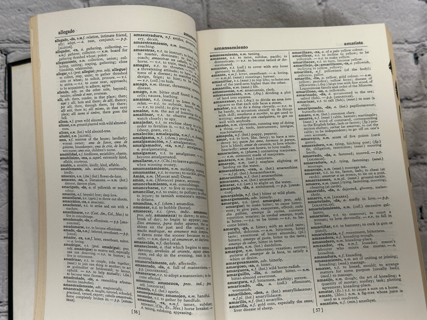 Cassell's Spanish Dictionary Spanish-English English-Spanish [1968]