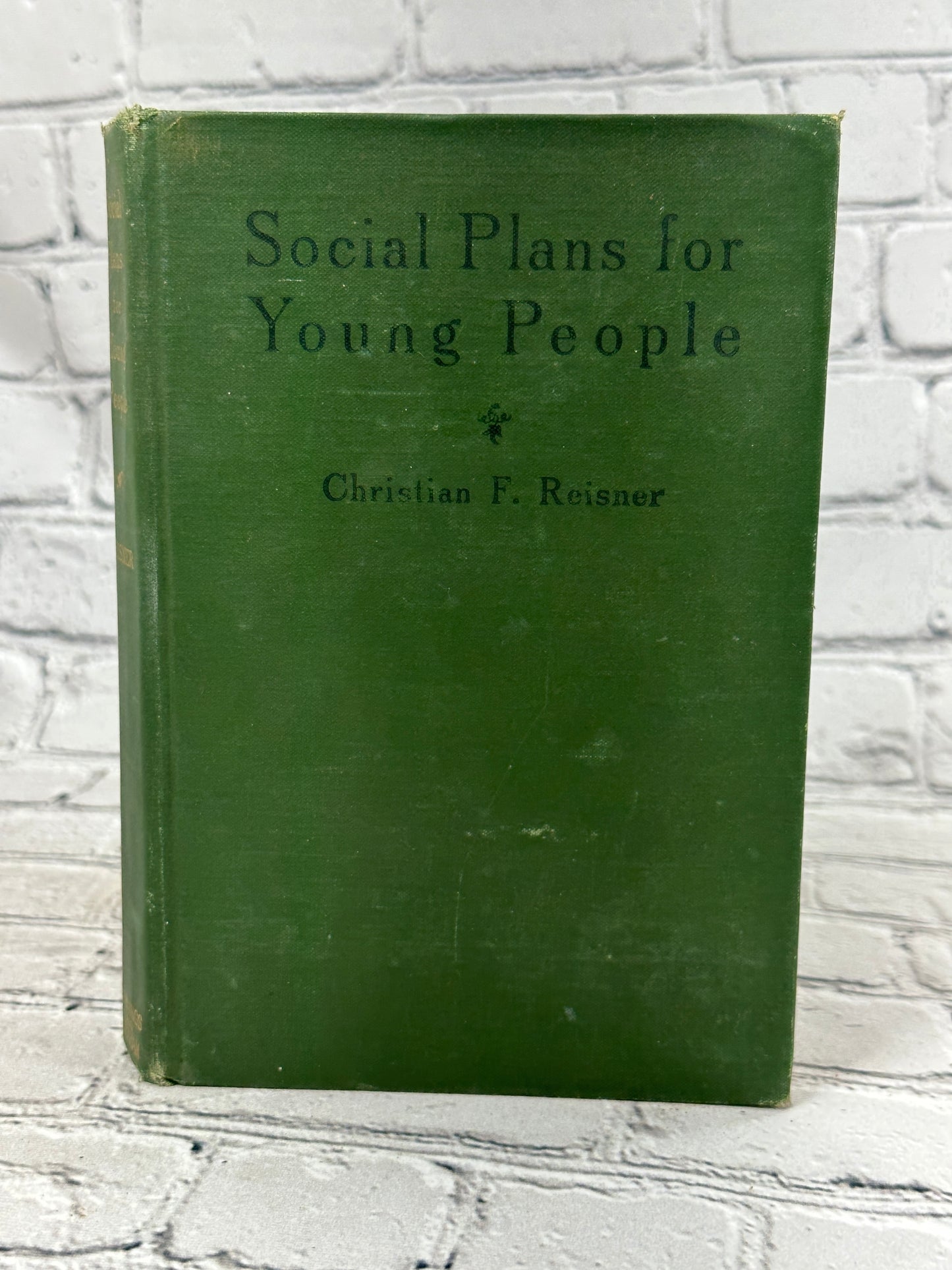 Social Plans for Young People by Christian F. Reisner [1908]