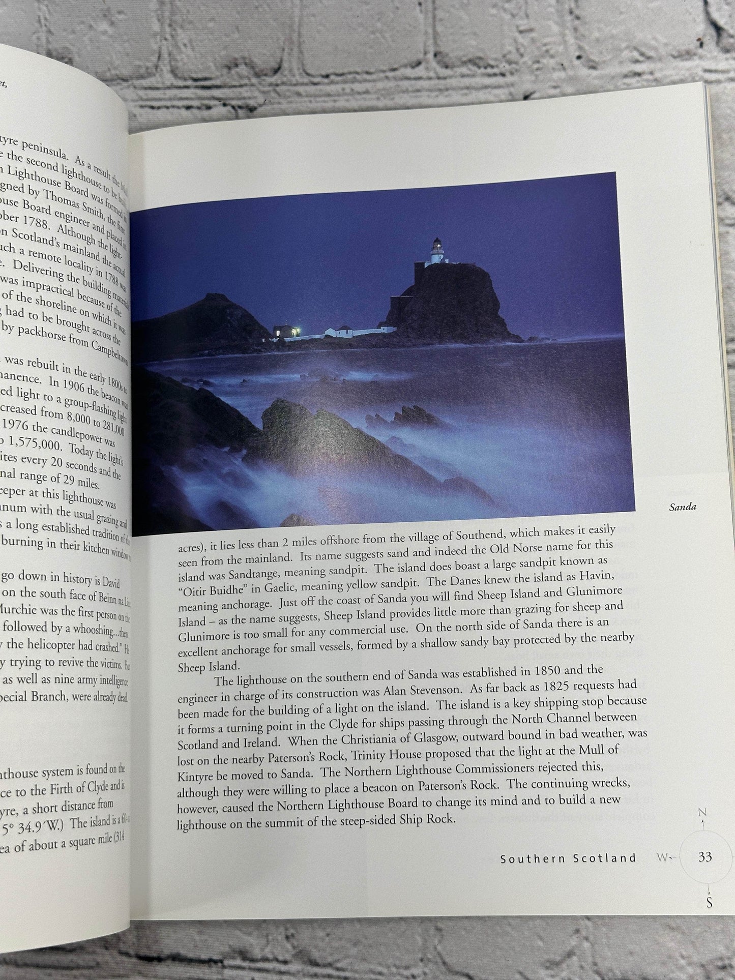 Flipped Pages Scottish Lighthouses By Sharma Krauskopf [1st Ed · 2001]