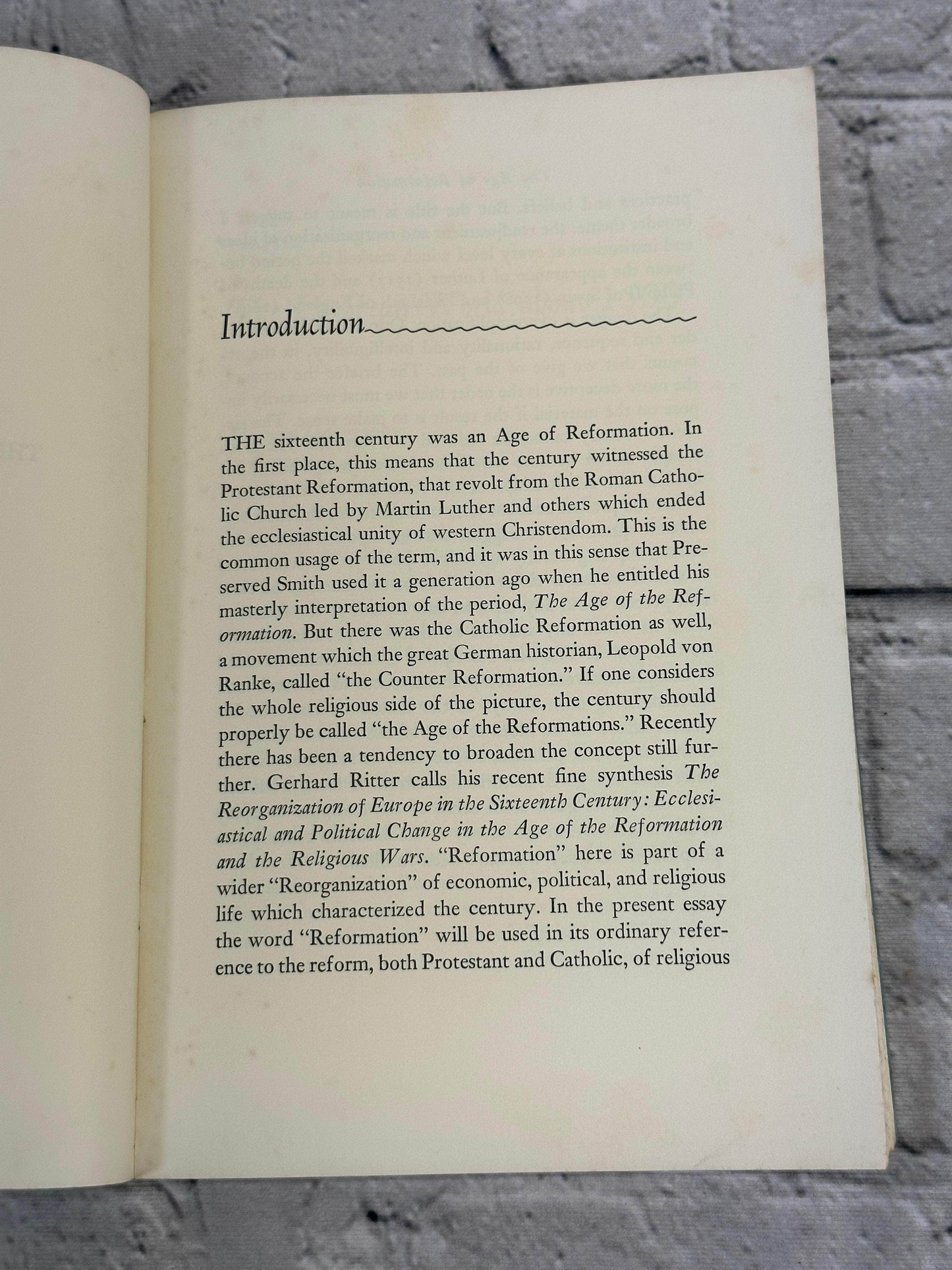 Flipped Pages The Age of Reformation by Harbison, E. Harris [1962 · Seventh Printing]