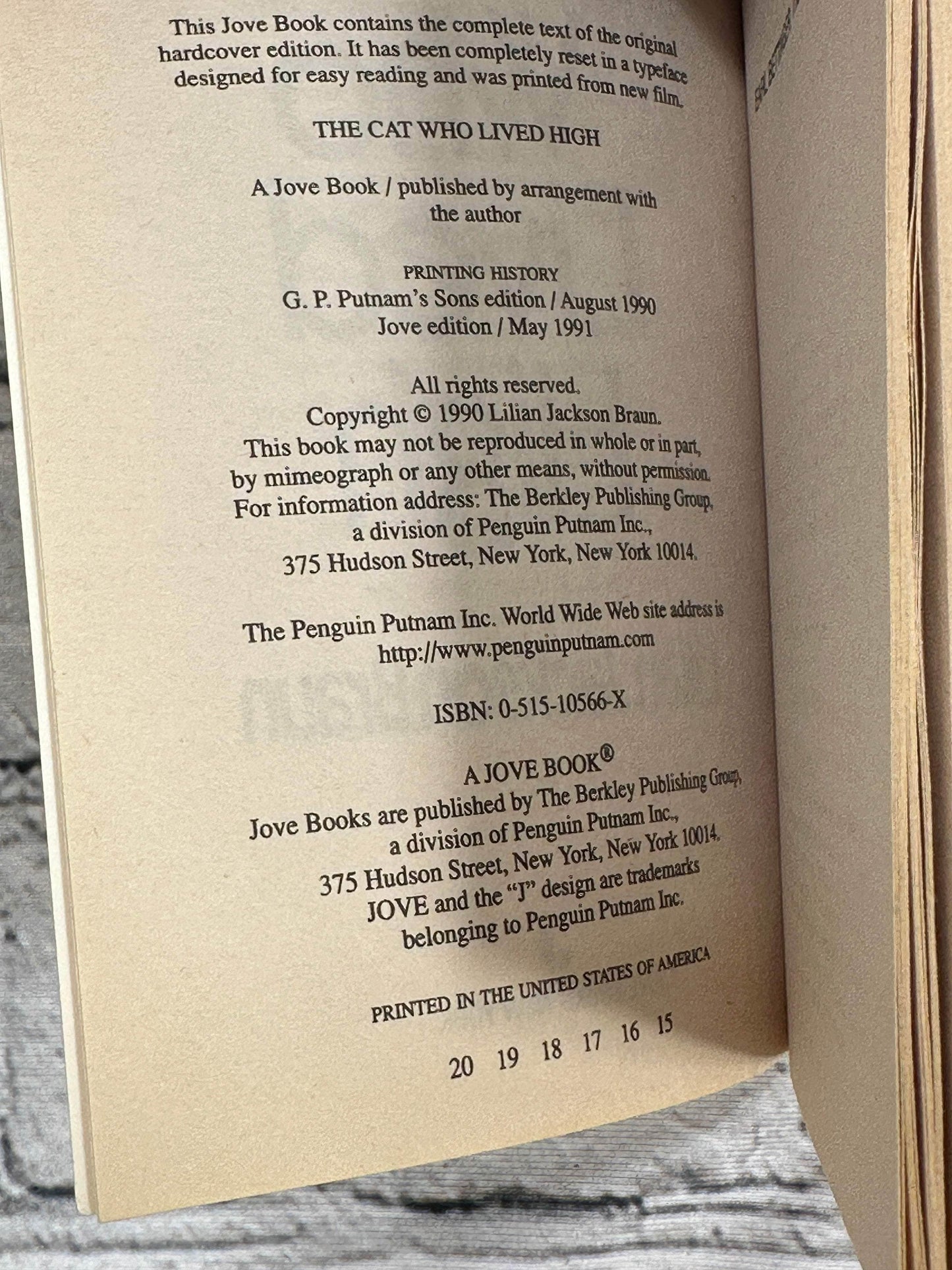 Flipped Pages The Cat Who Lived High By Lilian Jackson Braun [1991]