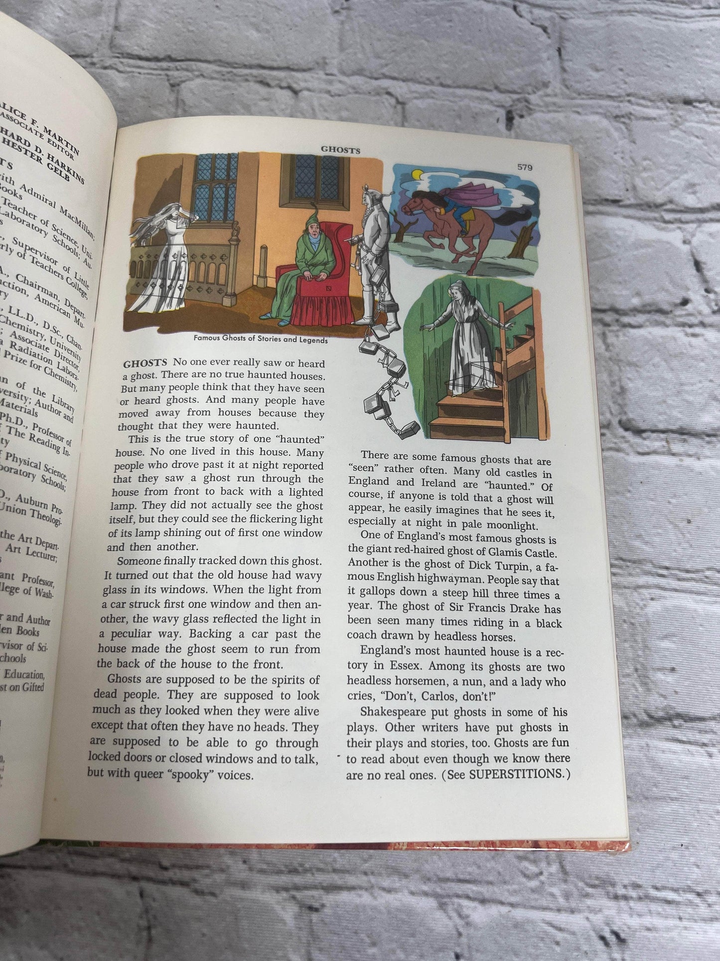 Flipped Pages The Golden Book Encyclopedia Book 7 by Bertha Parker [Simon & Schuster · 1959]