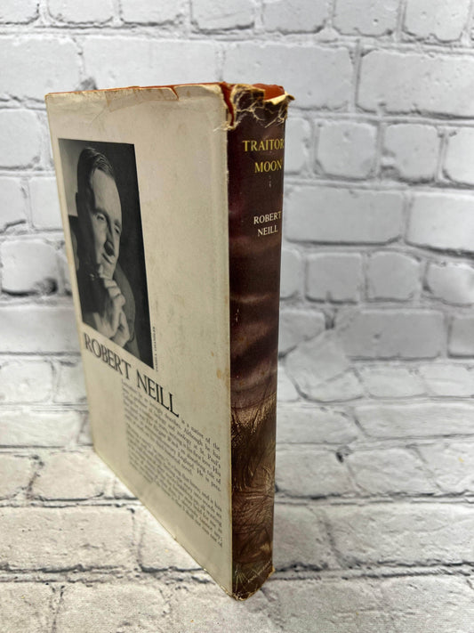 Flipped Pages Traitor's Moon by Robert Neill [1952 ·Book Club Edition]