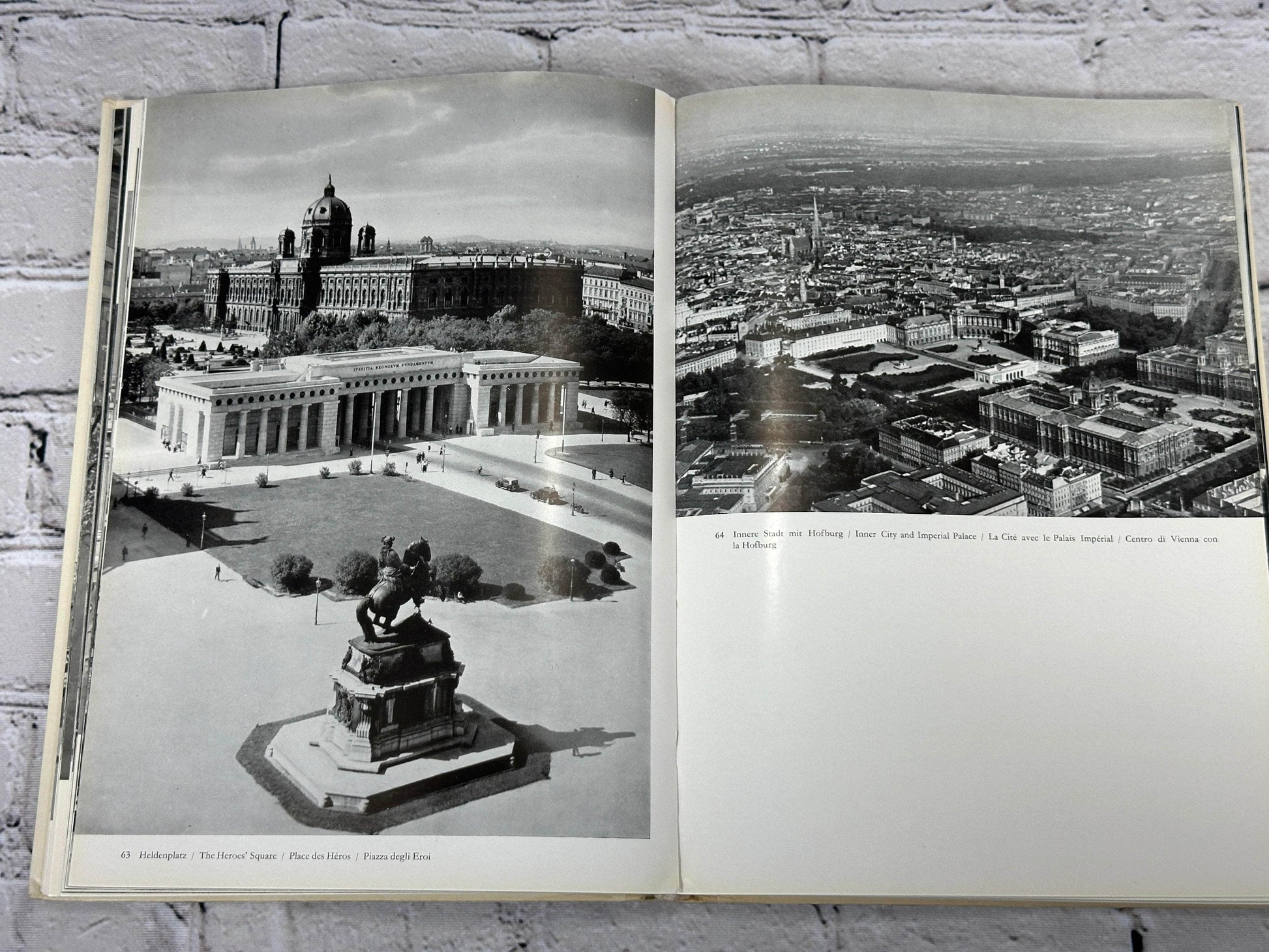 Flipped Pages Wien (Vienna) by L.C. Friedlaender [German · 1956]