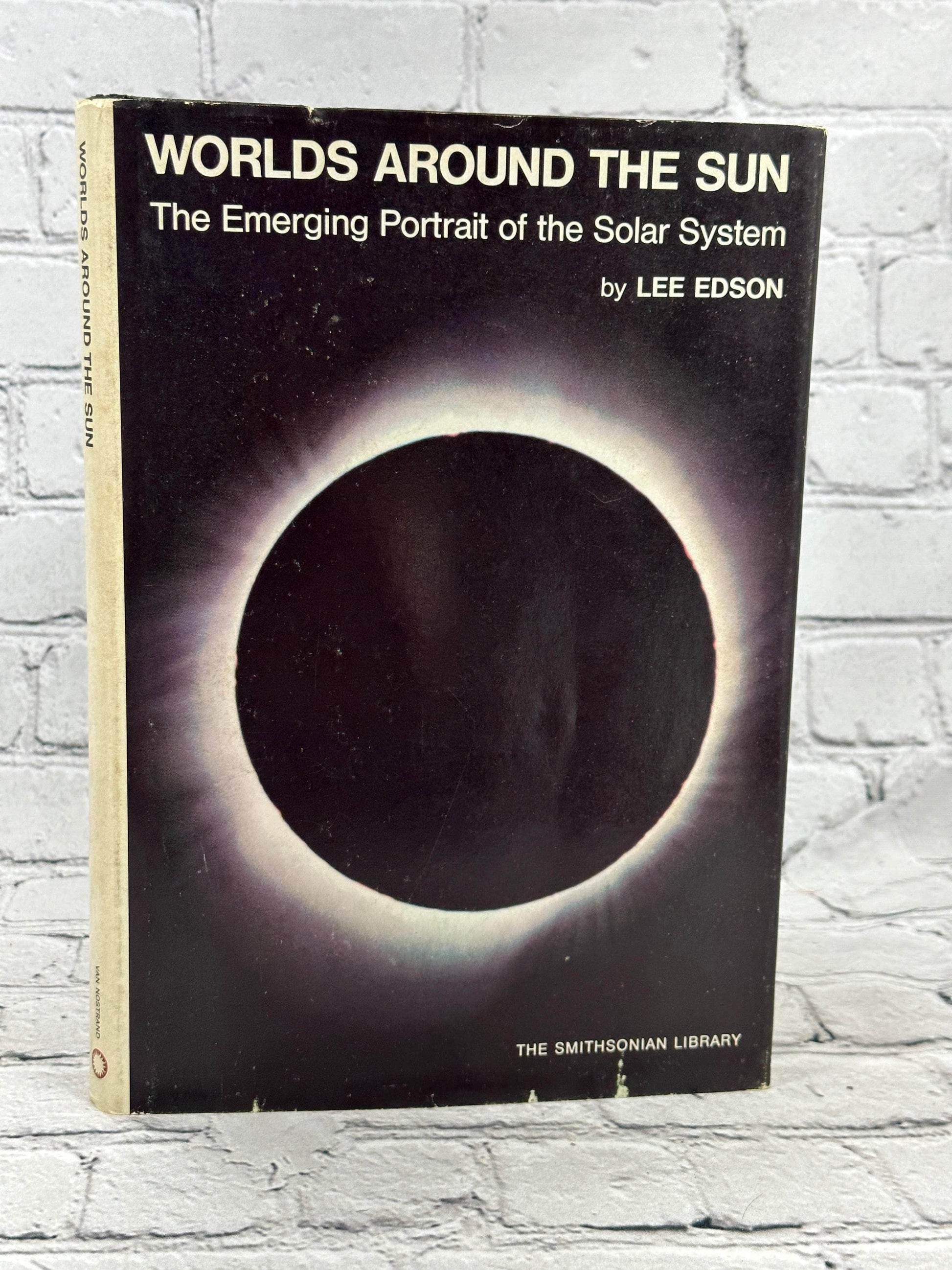 Flipped Pages Worlds Around The Sun: The Emerging Portrait of the Solar.. by Lee Edson [1969]