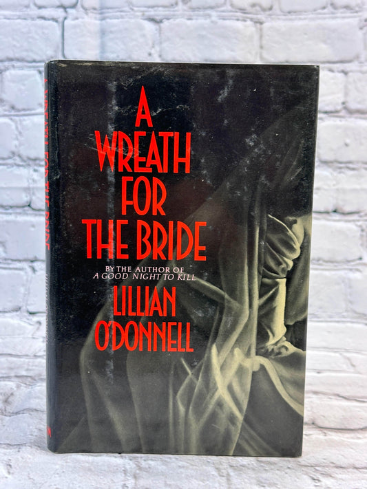 Flipped Pages Wreath for the Bride by Lillian O'Donnel [1st Print · 1990]