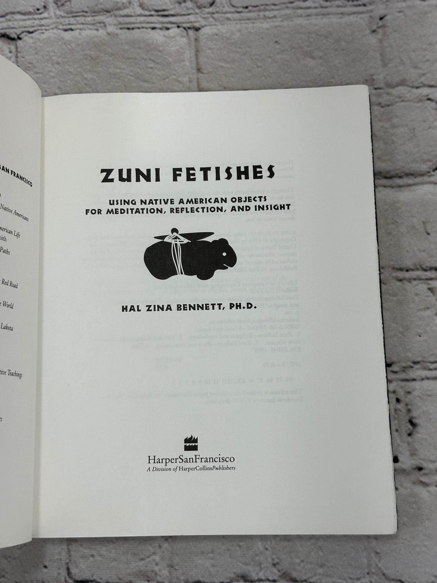 Flipped Pages Zuni Fetishes by Hal Zina Bennett [1993 · Fifth Printing]