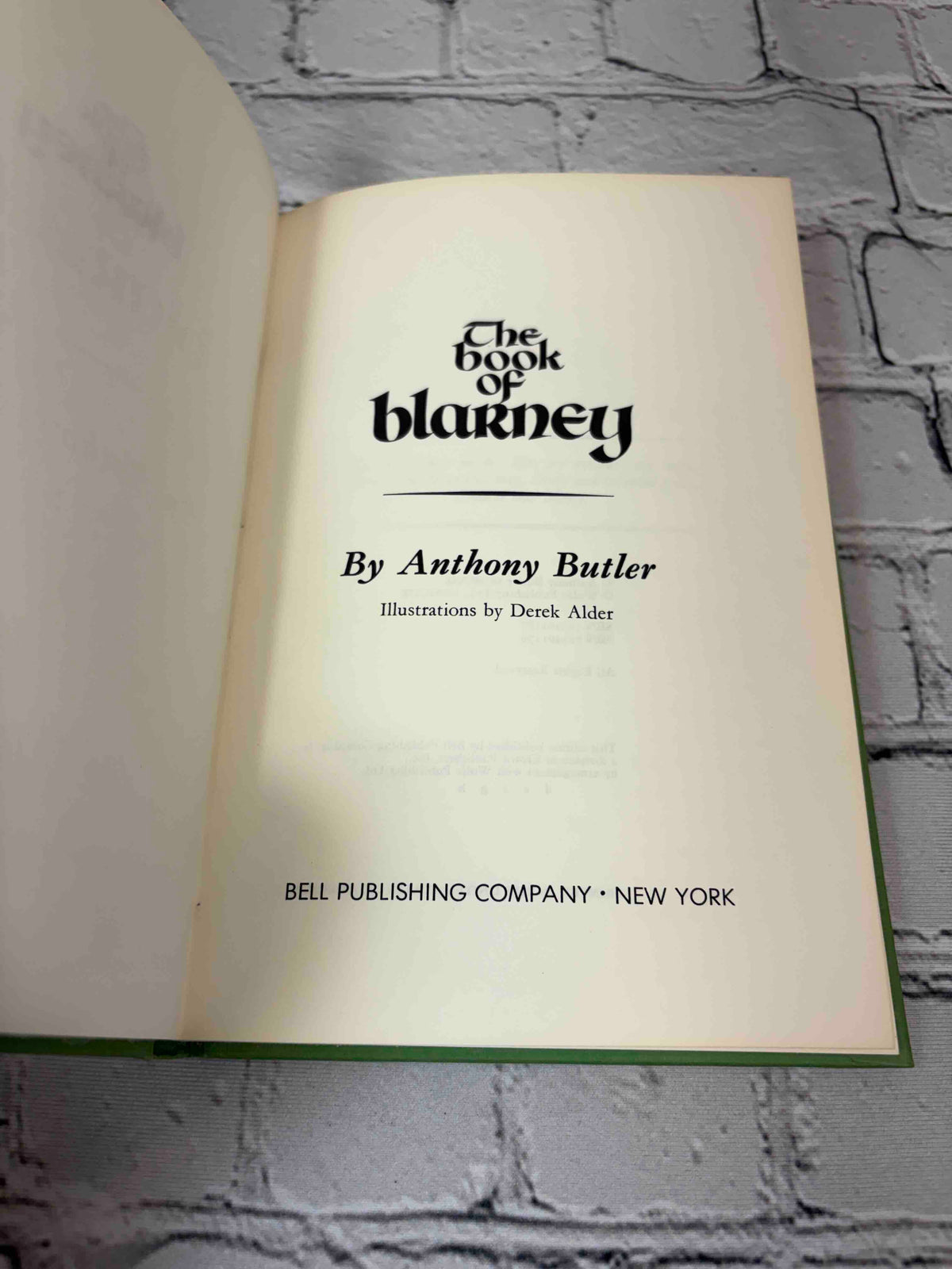 The Book of Blarney by Anthony Butler, 1969 Bell Publishing Company hardcover - title page