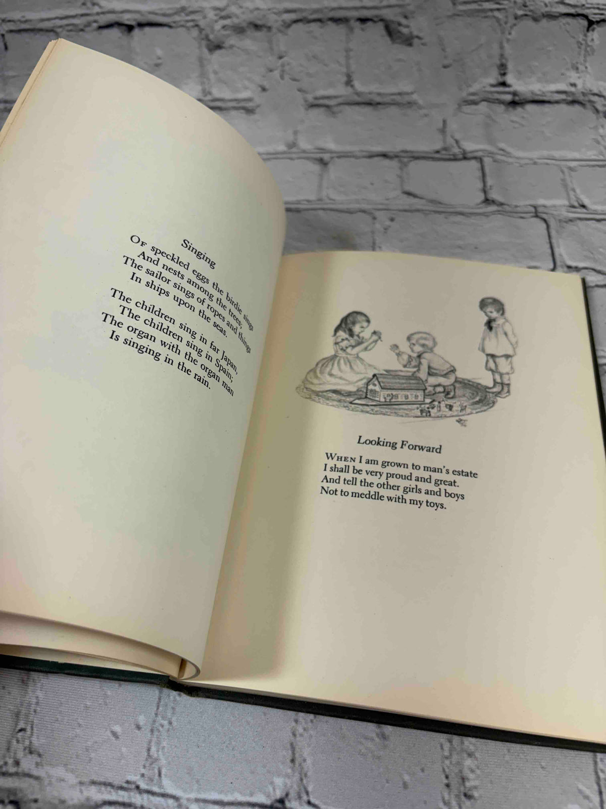 A Child's Garden of Verses by Robert Louis Stevenson, 1947 Oxford University Press hardcover - Singing and Looking Forward pages