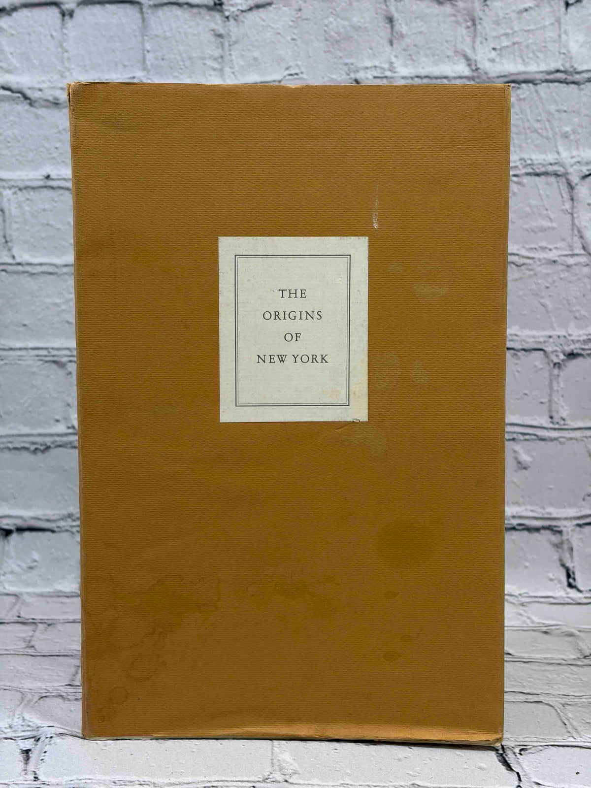 The Origins of New York by Günther Schilder, 1988 Edition Seefeld paperback - front cover with title label