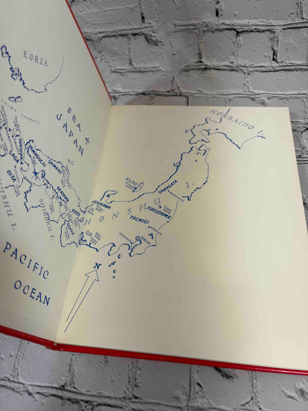 Treasury of Satsuma by Sandra Andacht, 1981 Wallace-Homestead Book Company hardcover - map endpapers