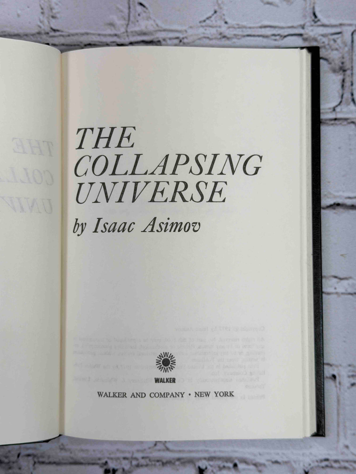 The Collapsing Universe by Isaac Asimov, 1977 Walker and Company hardcover - title page