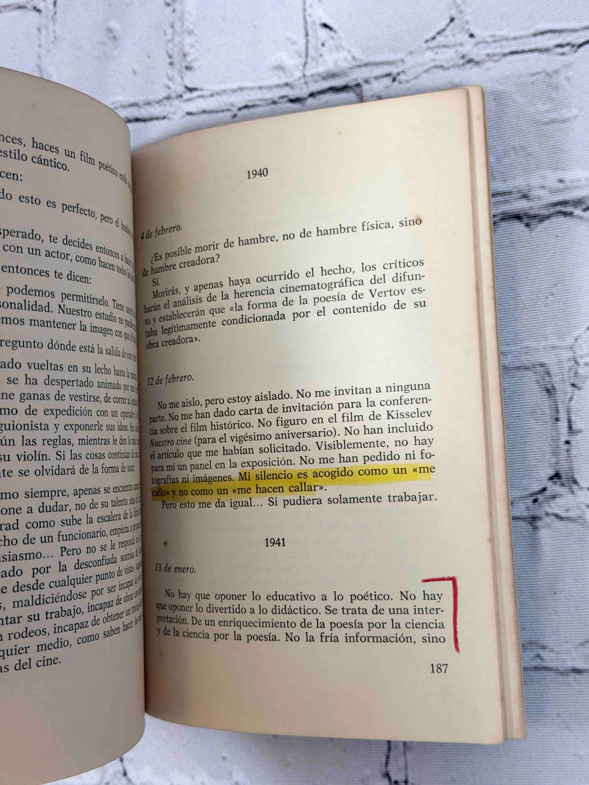 El Cine Ojo by Dziga Vertov, 1973 Editorial Fundamentos paperback - sample pages with highlighting