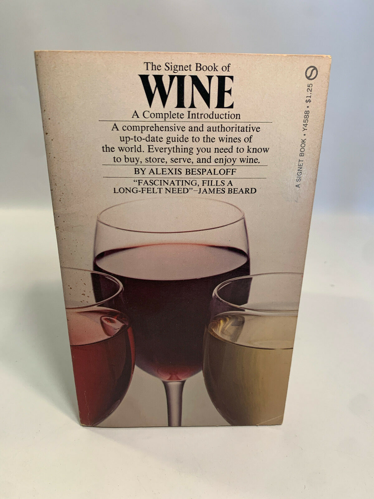 The Signet Book of Wine: by Alexis Bespaloff (A1)